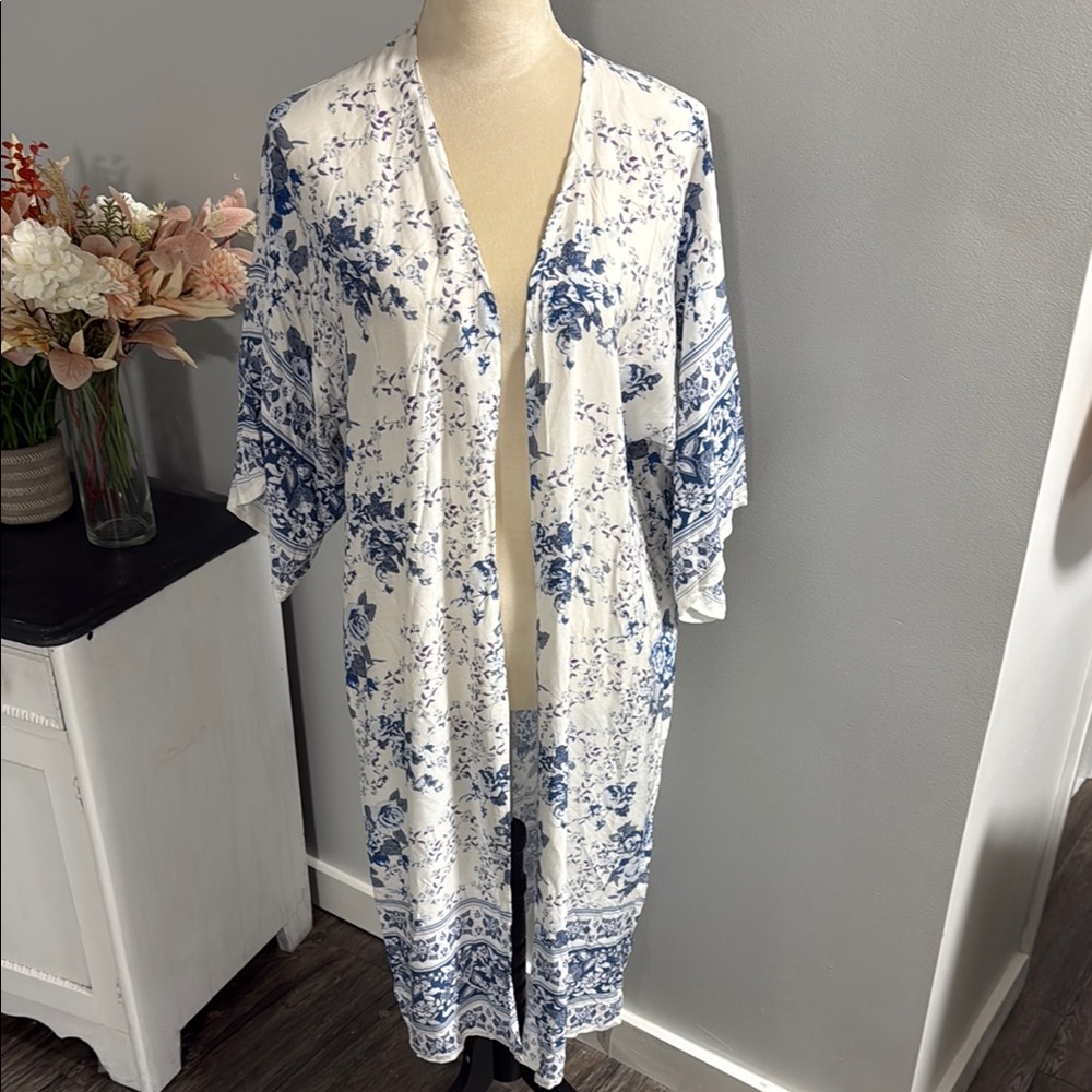 Women's White and Blue Long Floral Kimono One Size NWT